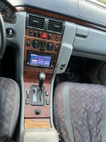 Mercedes E 230 1996, 556,000 km - 2.3 l - Bakı
