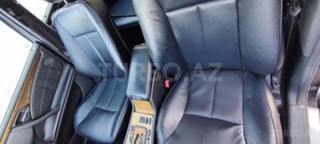 Mercedes E 240 2001, 307,970 km - 2.4 l - Bərdə