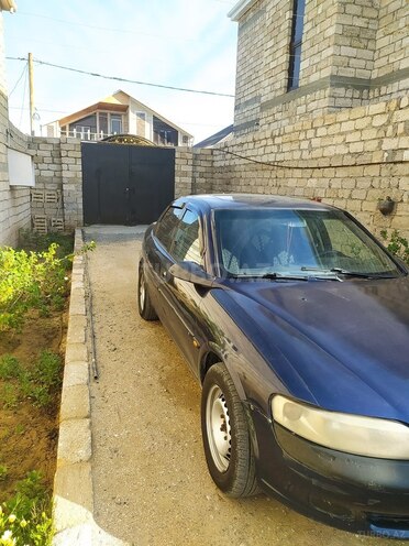 Opel Vectra 1996, 450,000 km - 2.0 l - Bakı