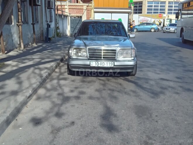 Mercedes E 220 1995, 624,245 km - 2.2 l - Bakı