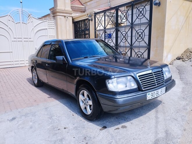 Mercedes E 220 1992, 498,234 km - 2.2 л - Bakı