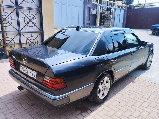Mercedes E 220 1992, 498,234 km - 2.2 л - Bakı