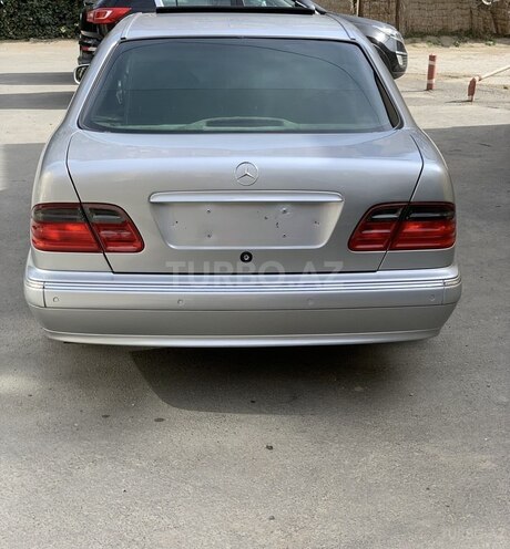 Mercedes E 320 2001, 94,851 km - 3.2 l - Bakı