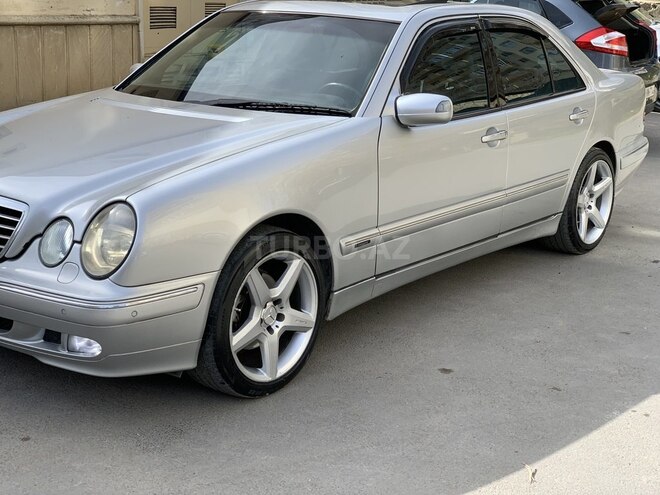 Mercedes E 320 2001, 94,851 km - 3.2 l - Bakı