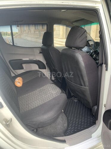 Mitsubishi L200 2015, 190,000 km - 2.5 l - Bakı