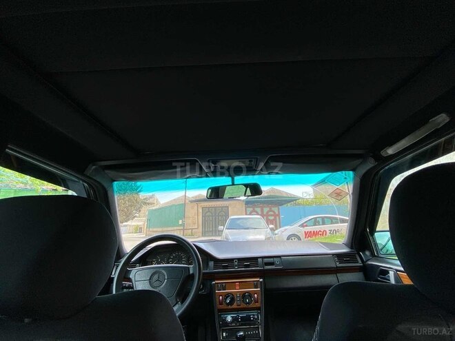 Mercedes E 220 1993, 344,300 km - 2.2 l - Bakı