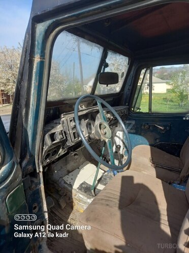 GAZ 69 1975, 300,000 km - 2.5 l - Quba
