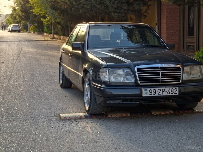 Mercedes E 280 1994, 425,000 km - 2.8 л - Bakı