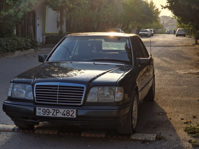 Mercedes E 280 1994, 425,000 km - 2.8 л - Bakı