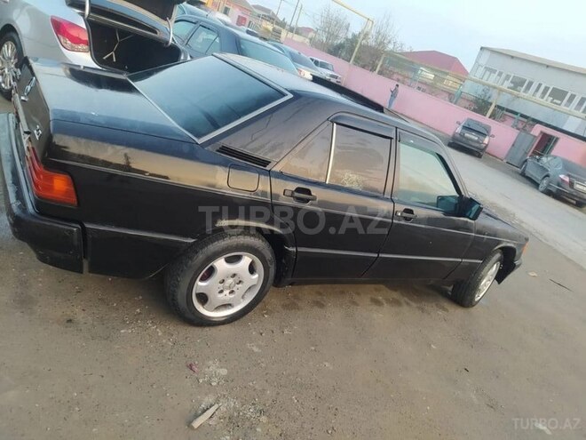Mercedes 190 1992, 240,000 km - 2.0 л - Bakı