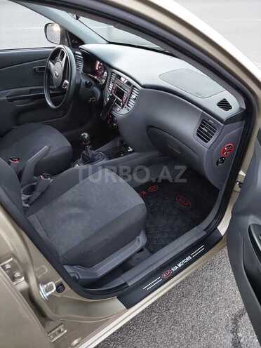 Kia Rio 2010, 280,000 km - 1.4 л - Gəncə