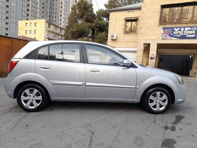 Kia Rio 2010, 121,000 km - 1.4 л - Bakı