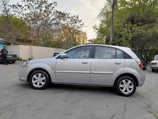 Kia Rio 2010, 121,000 km - 1.4 л - Bakı