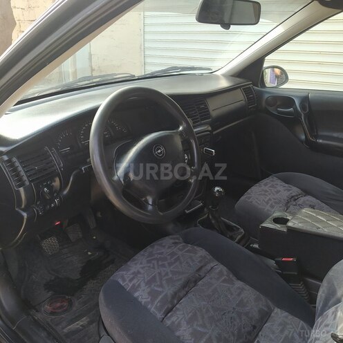 Opel Vectra 1996, 350,000 km - 1.6 l - Bakı