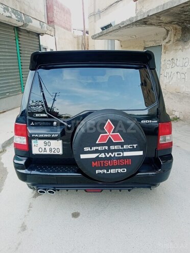 Mitsubishi Pajero io 2002, 200,000 km - 2.0 л - Bakı