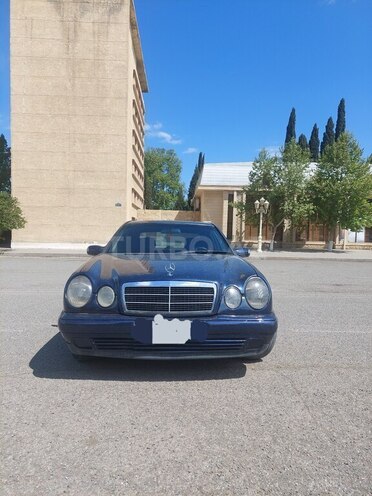 Mercedes E 220 1998, 350,000 km - 2.2 l - Bakı