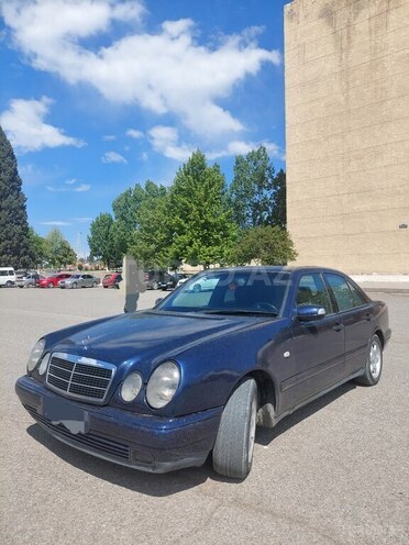 Mercedes E 220 1998, 350,000 km - 2.2 l - Bakı
