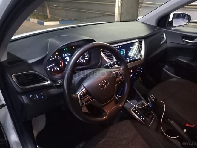Hyundai Accent 2017, 94,000 km - 1.6 л - Bakı
