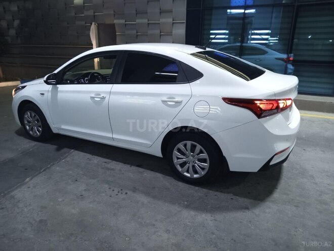 Hyundai Accent 2017, 94,000 km - 1.6 л - Bakı