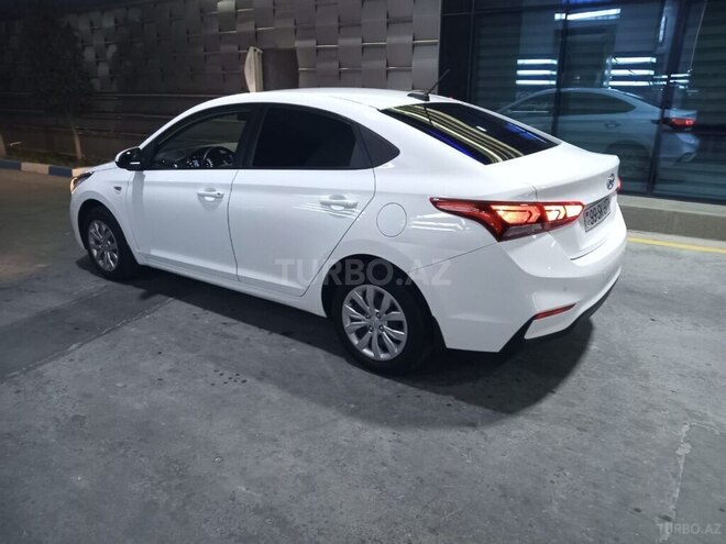 Hyundai Accent 2017, 94,000 km - 1.6 л - Bakı