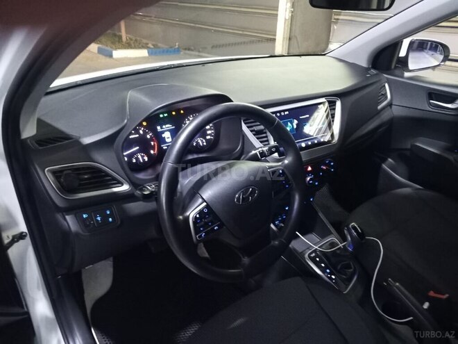 Hyundai Accent 2017, 94,000 km - 1.6 л - Bakı