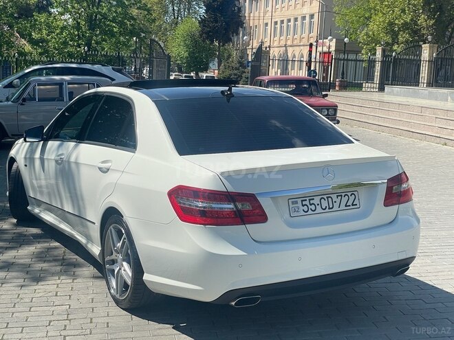 Mercedes E 200 2011, 210,000 km - 1.8 л - Şəki