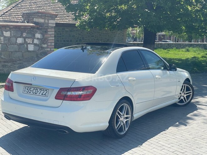 Mercedes E 200 2011, 210,000 km - 1.8 л - Şəki