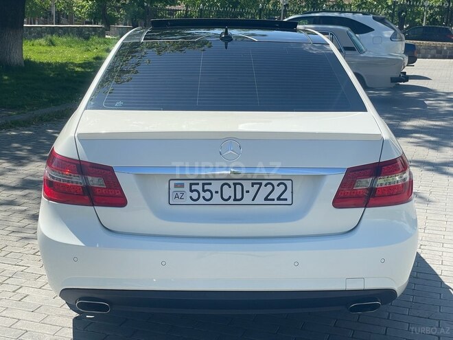 Mercedes E 200 2011, 210,000 km - 1.8 л - Şəki