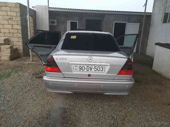 Mercedes C 200 2000, 670,000 km - 2.0 l - Biləsuvar