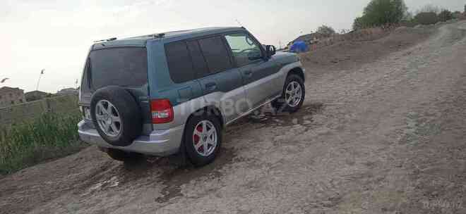 Mitsubishi Pajero io 1999, 250,000 km - 1.8 l - Bakı
