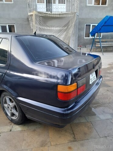 Volkswagen Polo 1997, 158,000 km - 2.0 л - Bakı