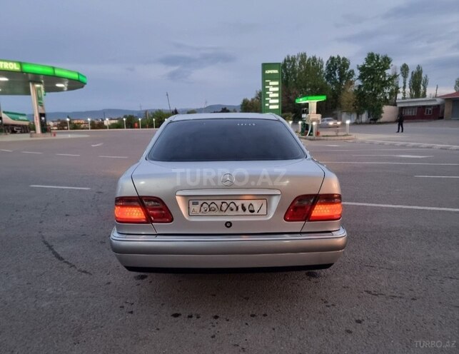 Mercedes E 230 1996, 430,552 km - 2.3 l - Tovuz