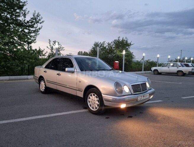 Mercedes E 230 1996, 430,552 km - 2.3 l - Tovuz