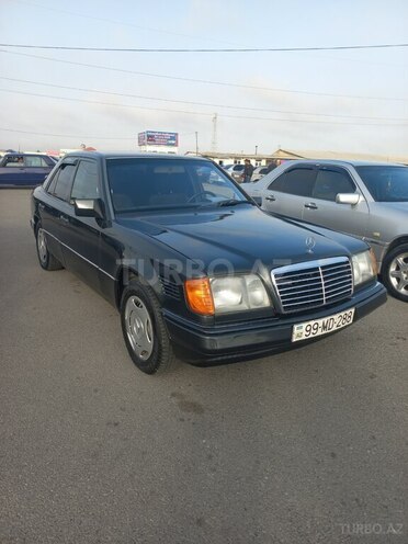 Mercedes E 300 1994, 327,000 km - 3.0 l - Sumqayıt