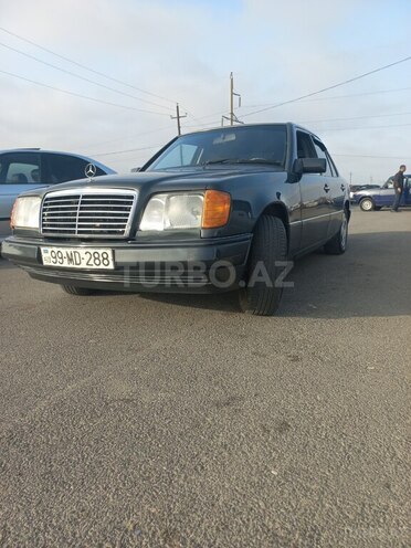 Mercedes E 300 1994, 327,000 km - 3.0 l - Sumqayıt