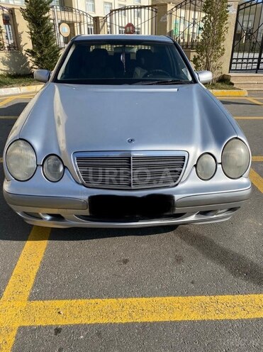 Mercedes E 220 2000, 320,000 km - 2.2 l - Bakı