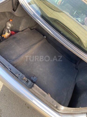 Mercedes E 220 2000, 320,000 km - 2.2 l - Bakı