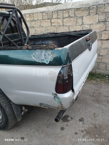 Mitsubishi L200 2003, 410,319 km - 2.5 l - Gədəbəy