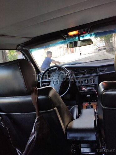Mercedes 190 1990, 375,043 km - 2.3 л - Zərdab
