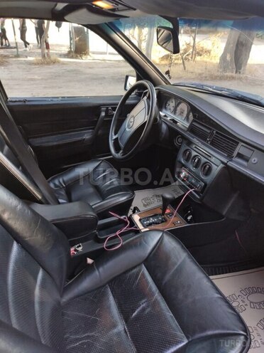 Mercedes 190 1990, 375,043 km - 2.3 л - Zərdab