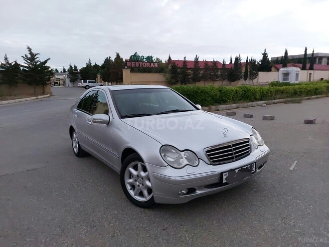 Mercedes C 240 2001, 240,000 km - 2.6 л - Bakı