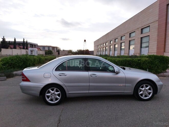 Mercedes C 240 2001, 240,000 km - 2.6 л - Bakı