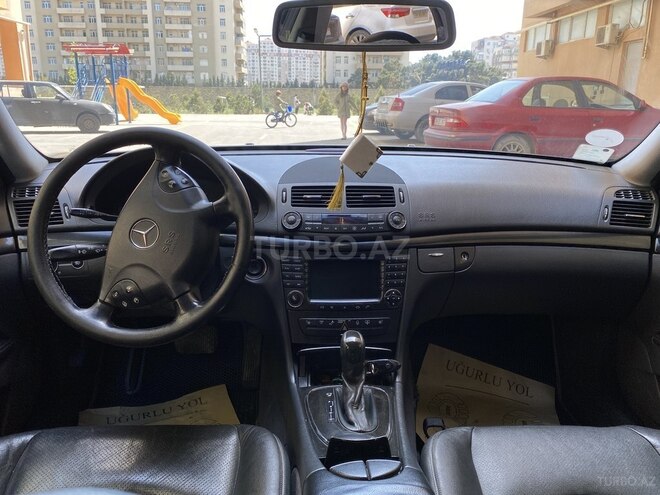 Mercedes E 240 2002, 348,000 km - 2.6 l - Bakı