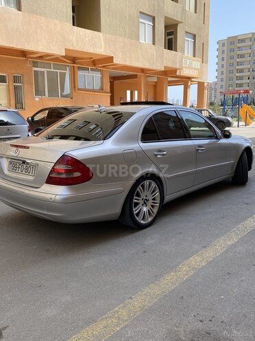 Mercedes E 240 2002, 348,000 km - 2.6 l - Bakı
