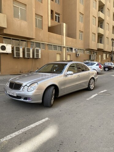 Mercedes E 240 2002, 348,000 km - 2.6 l - Bakı