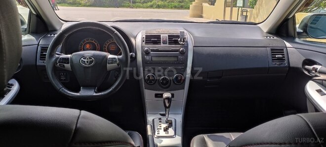 Toyota Corolla 2012, 300,000 km - 1.6 l - Bakı