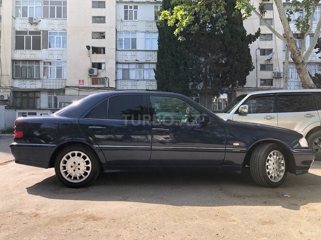 Mercedes C 180 1999, 425,000 km - 1.8 l - Bakı