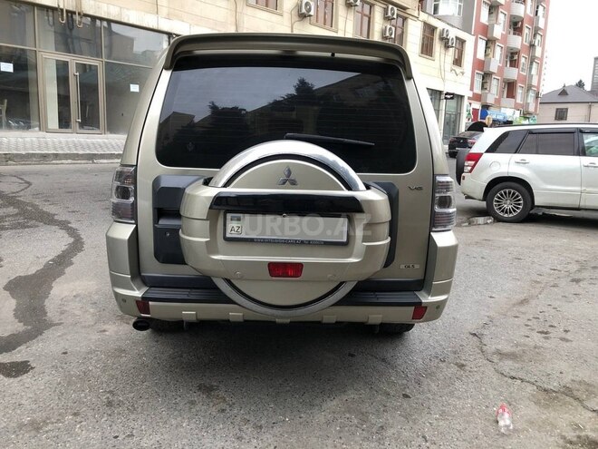 Mitsubishi Pajero 2007, 238,000 km - 3.0 l - Bakı
