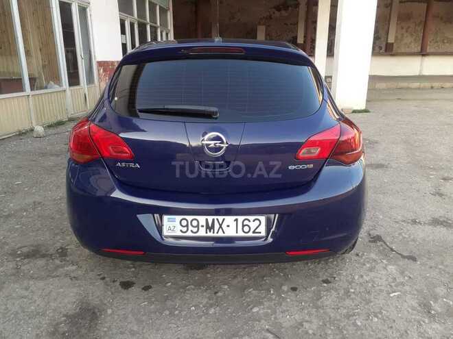 Opel Astra 2010, 104,000 km - 1.4 l - Bakı