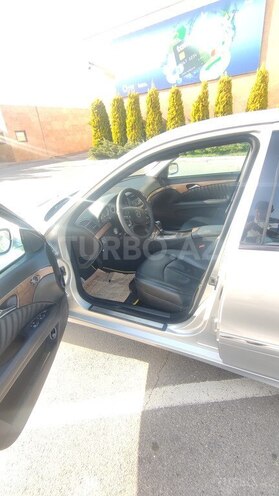 Mercedes E 220 2008, 272,000 km - 2.2 l - Bakı